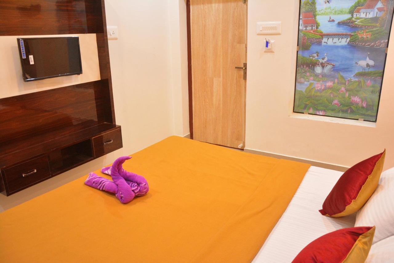 Hotel Amar Park Mahabalipuram Exteriör bild
